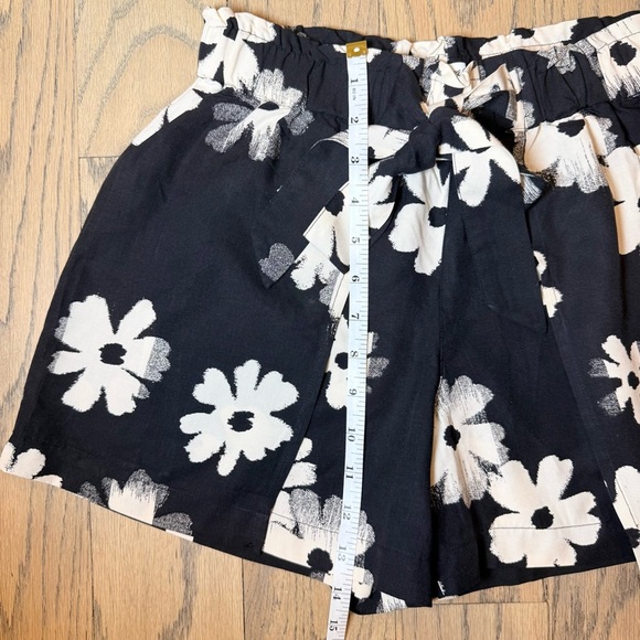 Madewell Women’s Drapey Pull-On Shorts in Ikat Floral Size X-Small - Picture 11 of 15